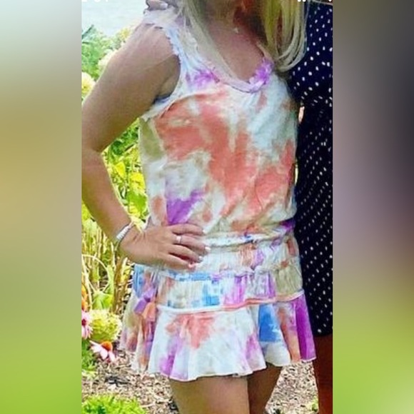 Style to moon beautiful dress! Size medium. Runs small. Gorgeous on!! - Picture 2 of 2